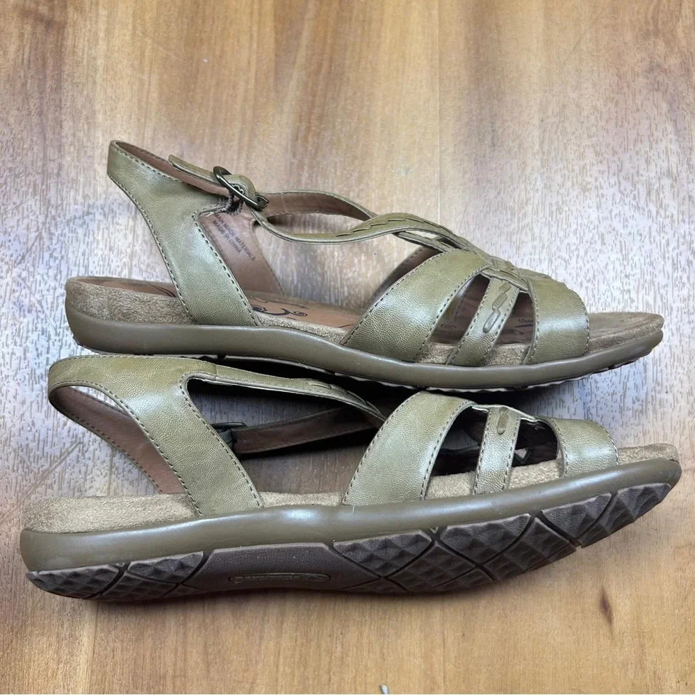 BareTraps Women’s Cream and Tan Sandals Casual Comfort Size 8M